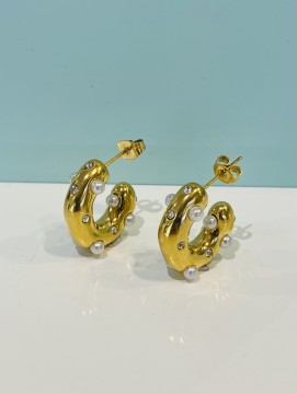 Bella - pearl chunky hoops